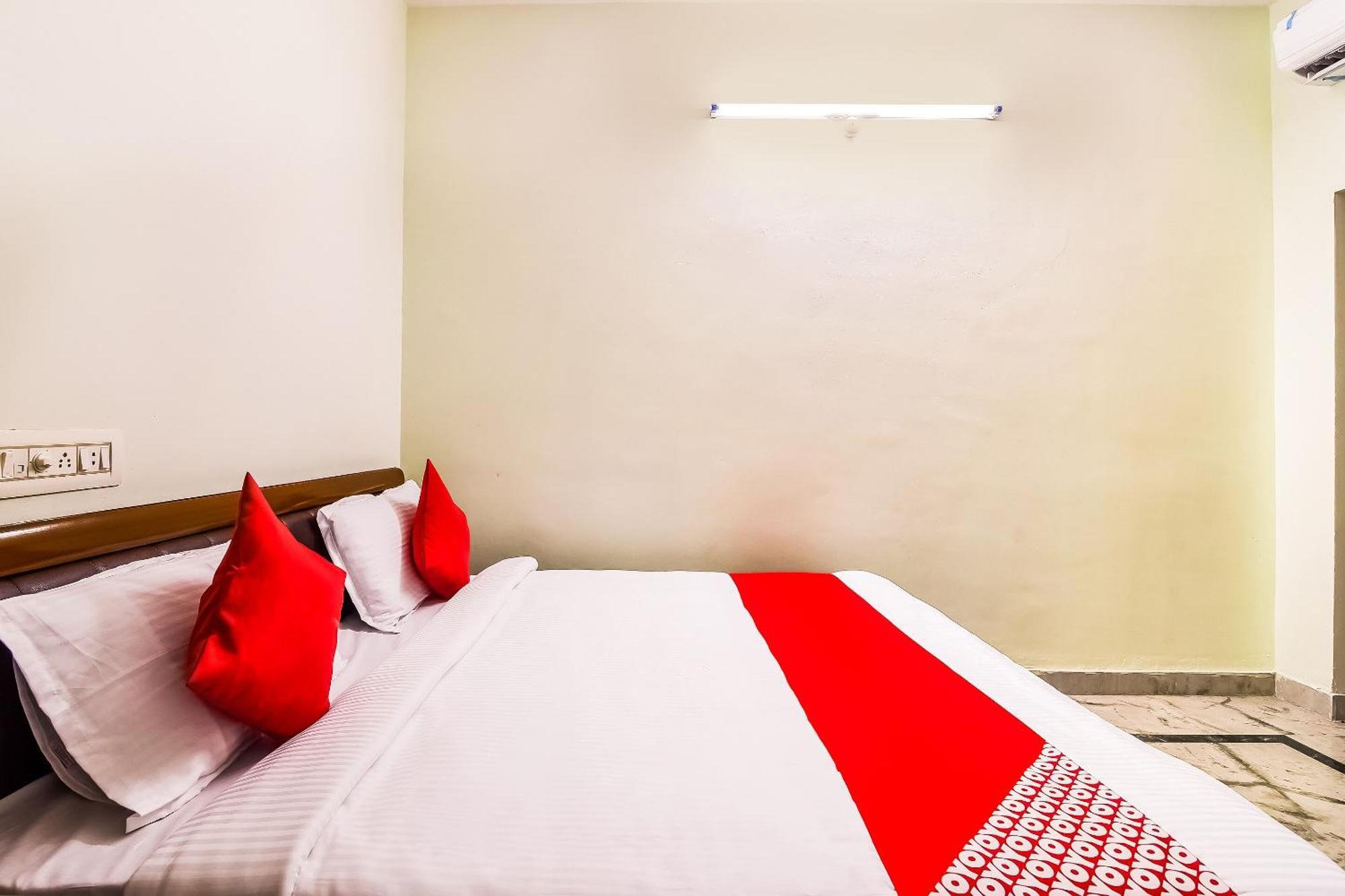 Hotel O Kartikeya Park View Residency Chittoor Exterior foto
